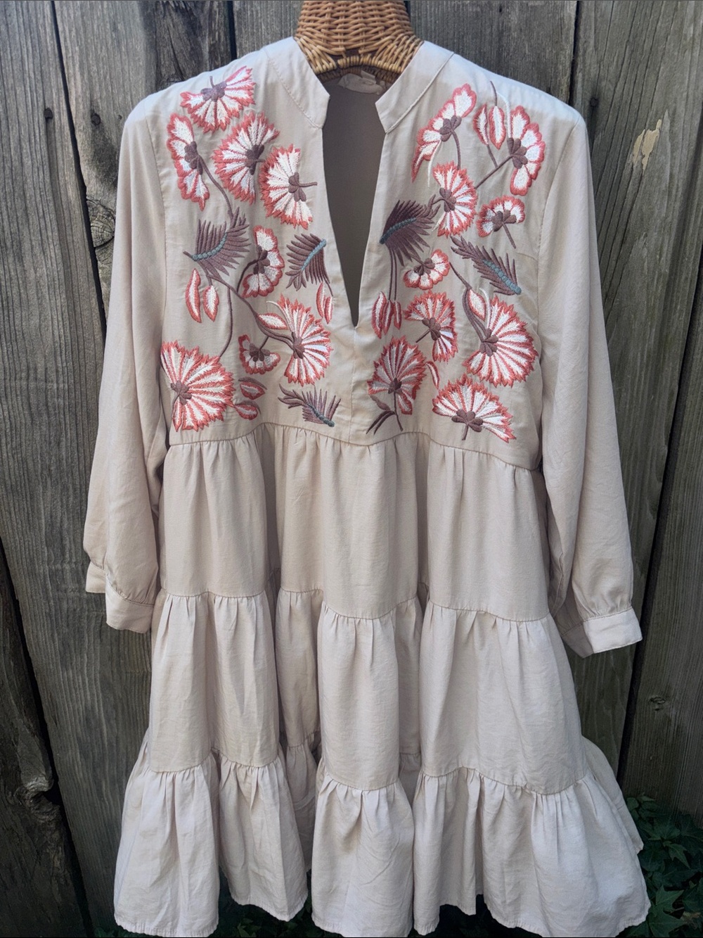 ENTRO Khaki Floral Boho Babydoll Tier Dress Embroidered Women’s Size Medium